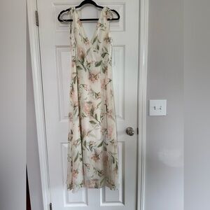 Lulu's Floral Maxi Dress - Cream and Pink